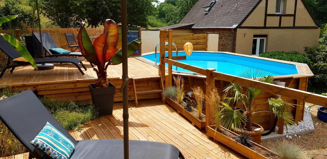 Le Vieux Moulin Gites - Detached Cottage With Garden Views And Pool Guégon Exteriör bild