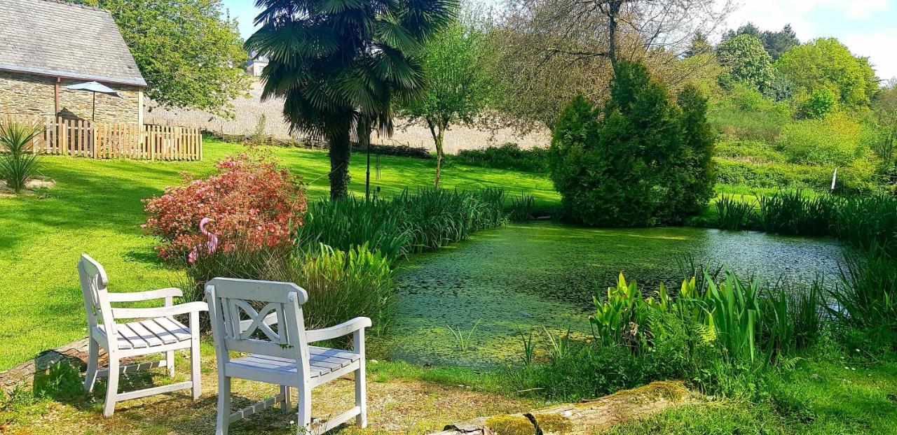 Le Vieux Moulin Gites - Detached Cottage With Garden Views And Pool Guégon Exteriör bild